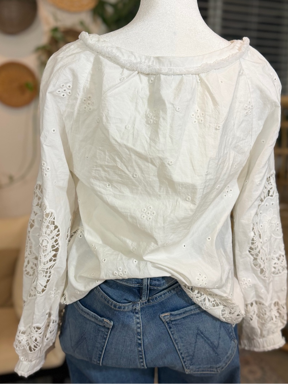Sundance Petite XS White Cotton Eyelet Lace Blouse Boho Peasant Romantic Top - Picture 6 of 12